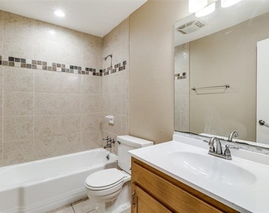11353 Coral Hills Drive - Photo Thumbnail 7