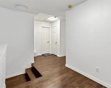 7848 Ravens Cliff Drive - Photo Thumbnail 30