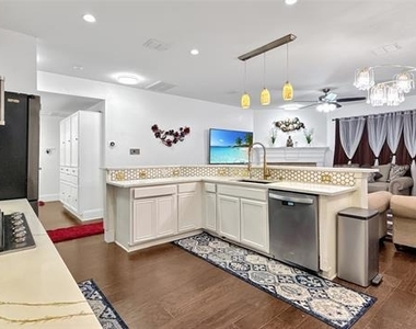 7848 Ravens Cliff Drive - Photo Thumbnail 23