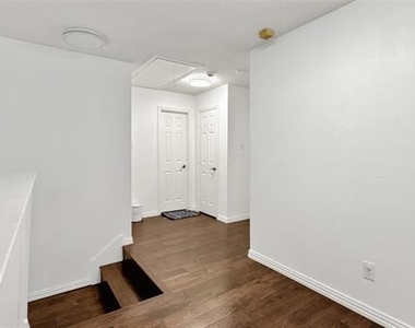 7848 Ravens Cliff Drive - Photo Thumbnail 17