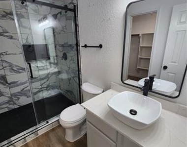12808 Kingsgate Drive - Photo Thumbnail 28
