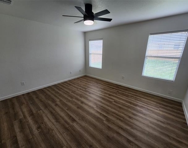 12808 Kingsgate Drive - Photo Thumbnail 25