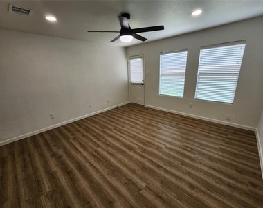12808 Kingsgate Drive - Photo Thumbnail 15