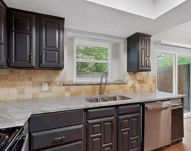 3725 Northridge Drive - Photo Thumbnail 14