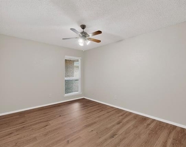 3725 Northridge Drive - Photo Thumbnail 29