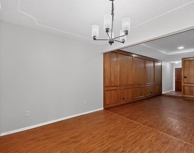 3725 Northridge Drive - Photo Thumbnail 9