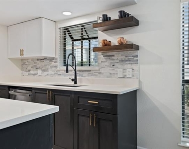 2101 Park Willow Lane - Photo Thumbnail 5