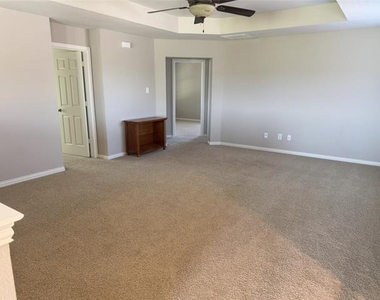 1621 Country Brook Lane - Photo Thumbnail 2