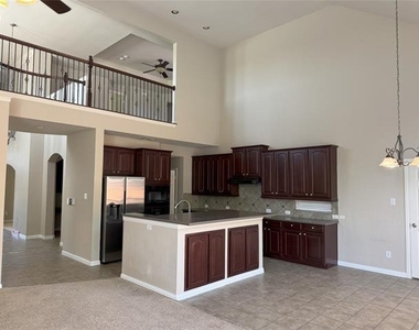 1621 Country Brook Lane - Photo Thumbnail 3