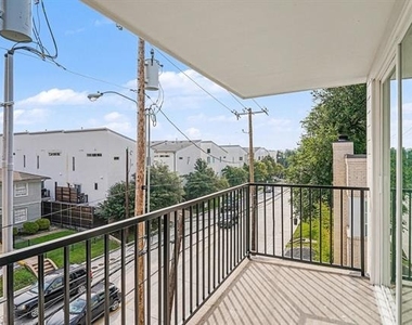 2217 N Fitzhugh Avenue - Photo Thumbnail 22