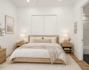 2217 N Fitzhugh Avenue - Photo Thumbnail 15