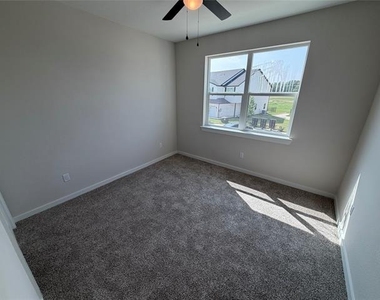 569 Galt - Photo Thumbnail 13