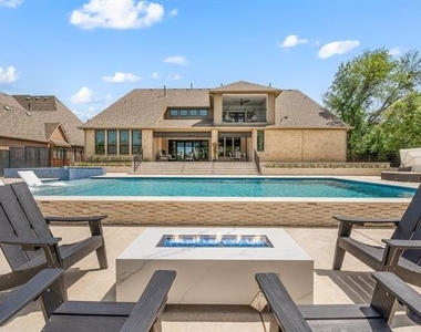 320 W Highland Street - Photo Thumbnail 33