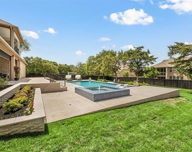 320 W Highland Street - Photo Thumbnail 32
