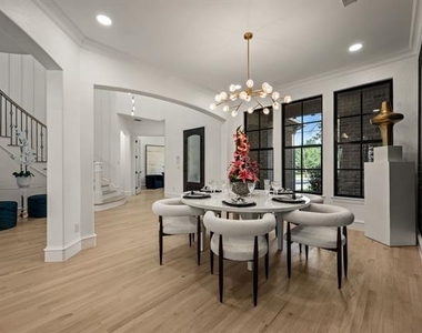 320 W Highland Street - Photo Thumbnail 7
