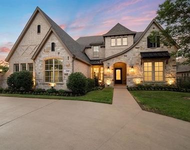 320 W Highland Street - Photo Thumbnail 1