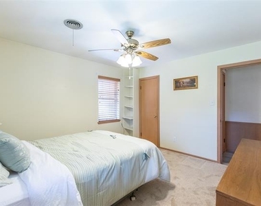 2609 Madison Avenue - Photo Thumbnail 17