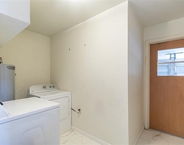 2609 Madison Avenue - Photo Thumbnail 35