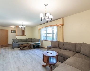 2609 Madison Avenue - Photo Thumbnail 1