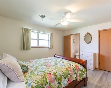 2609 Madison Avenue - Photo Thumbnail 10