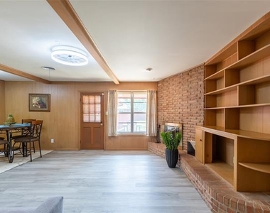 2609 Madison Avenue - Photo Thumbnail 23