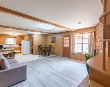 2609 Madison Avenue - Photo Thumbnail 22