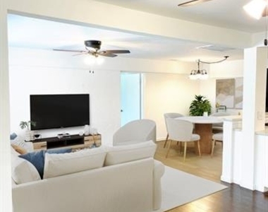 4129 Winfield Avenue - Photo Thumbnail 3