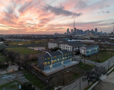 3230 Elihu Street - Photo Thumbnail 16