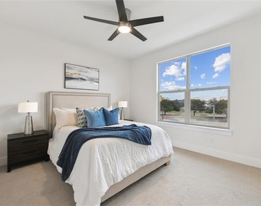 3230 Elihu Street - Photo Thumbnail 7