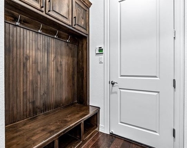 1730 Caruth Drive - Photo Thumbnail 21