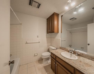 3704 Hulen Park Drive - Photo Thumbnail 27