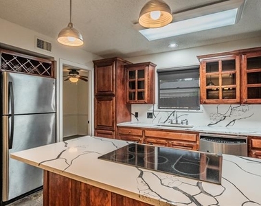 3704 Hulen Park Drive - Photo Thumbnail 11