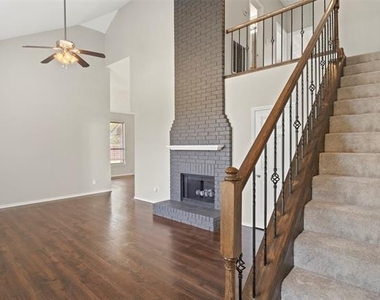 1301 Spring Street - Photo Thumbnail 3