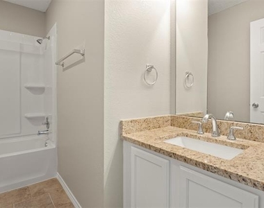 1301 Spring Street - Photo Thumbnail 20