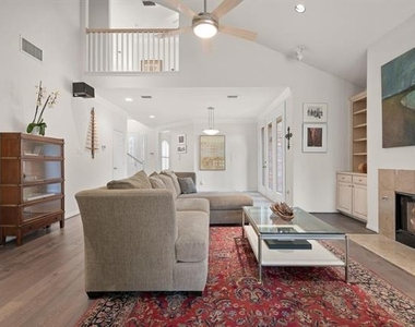 4209 Sexton Lane - Photo Thumbnail 8