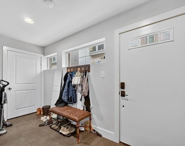 5618 Lindell Avenue - Photo Thumbnail 3