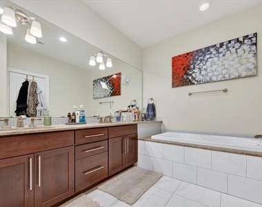 5618 Lindell Avenue - Photo Thumbnail 16