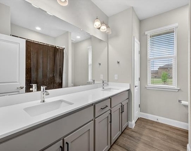 3668 Walnut Ridge Drive - Photo Thumbnail 21