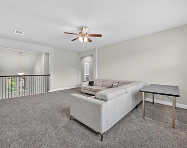 3668 Walnut Ridge Drive - Photo Thumbnail 6