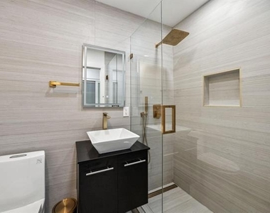 5924 Janet Court - Photo Thumbnail 20