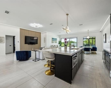 5924 Janet Court - Photo Thumbnail 7