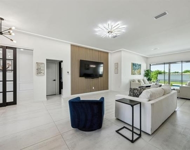 5924 Janet Court - Photo Thumbnail 2