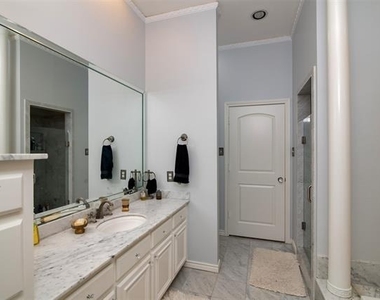 5920 Encore Drive - Photo Thumbnail 17