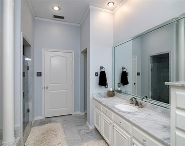 5920 Encore Drive - Photo Thumbnail 18