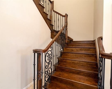 5920 Encore Drive - Photo Thumbnail 23