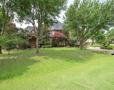 1824 Broken Bend Drive - Photo Thumbnail 1