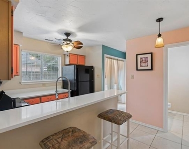1417 Danielle Drive - Photo Thumbnail 10