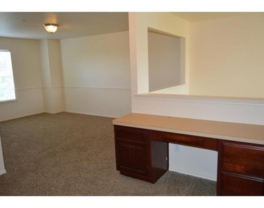 8605 Brunswick Drive - Photo Thumbnail 11