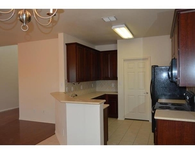 8605 Brunswick Drive - Photo Thumbnail 8