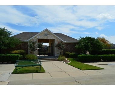 8605 Brunswick Drive - Photo Thumbnail 15